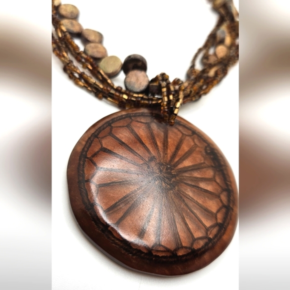 ๐ข3/$19๐ข Hippie Chic Boho Neutrals Beaded Necklace Large Medallion - Picture 3 of 5